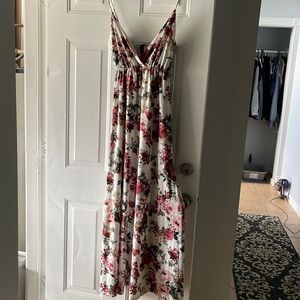 Beautiful summer maxi dress, very light weight